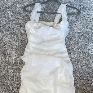 white short sleeve dress
